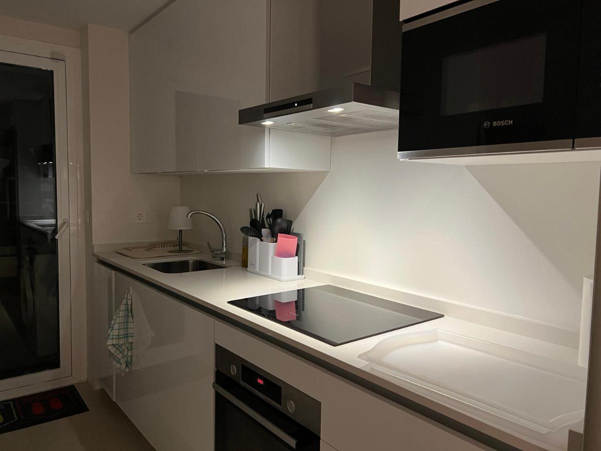 New Build Modern Ap 4 Min Walk To The Beach And Marbella Old Town Eksteriør billede